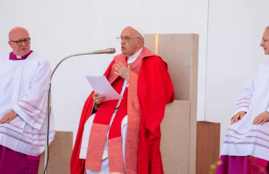 Con el Espíritu cultivamos la esperanza de paz, fraternidad y justicia: Papa Francisco