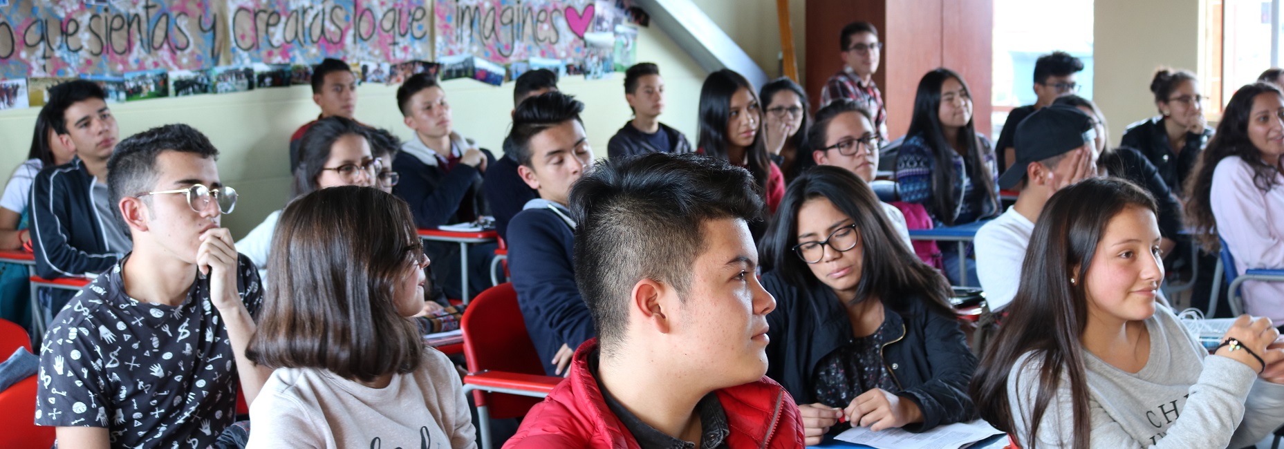 El papa Francisco pide una educación católica que globalice la esperanza