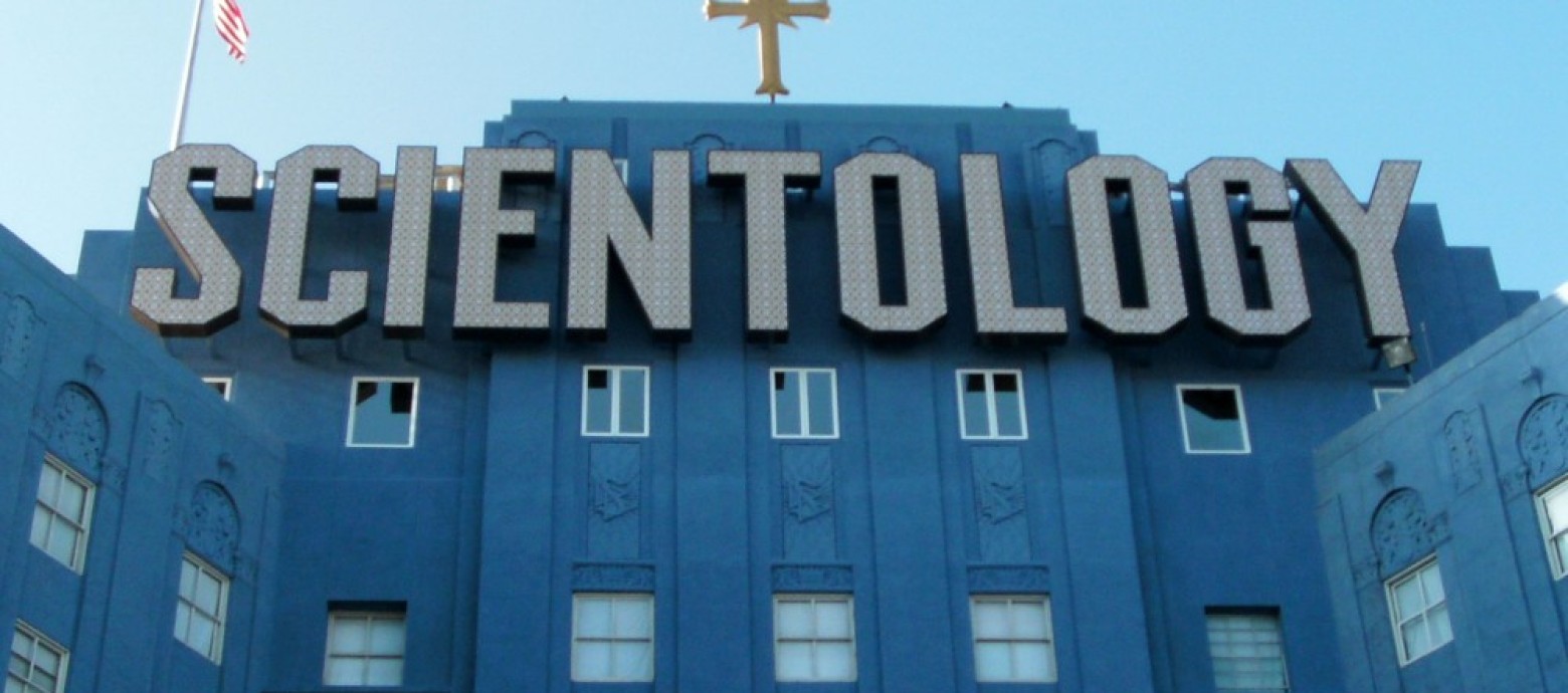 La Iglesia de la Cienciología enfrenta un juicio en Bélgica