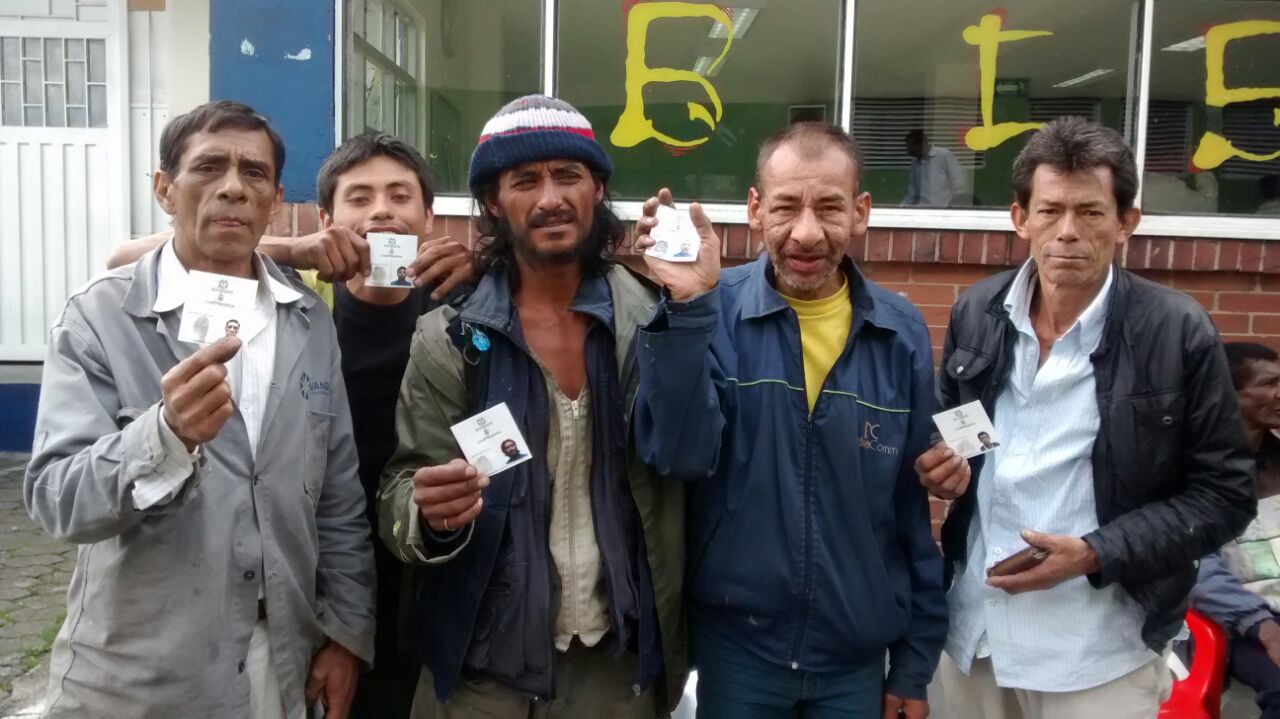 En la vigilia de la Divina Misericordia el Papa clama por obras reales y concretas