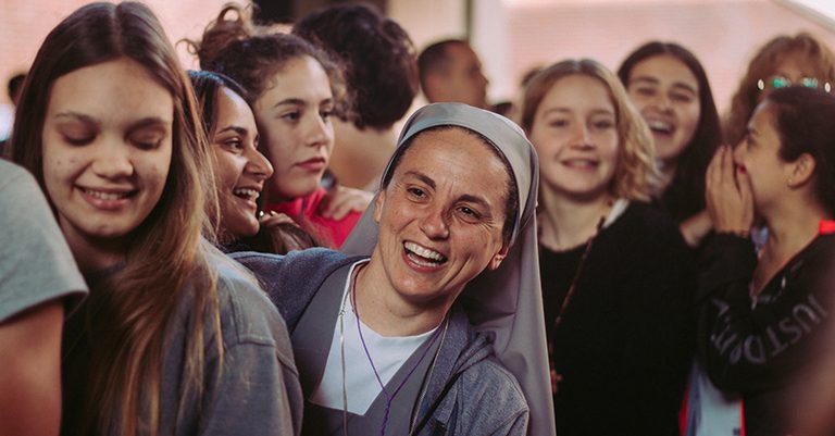 La Pontificia Comisión para América Latina pide al Vaticano convocar un sínodo de la mujer