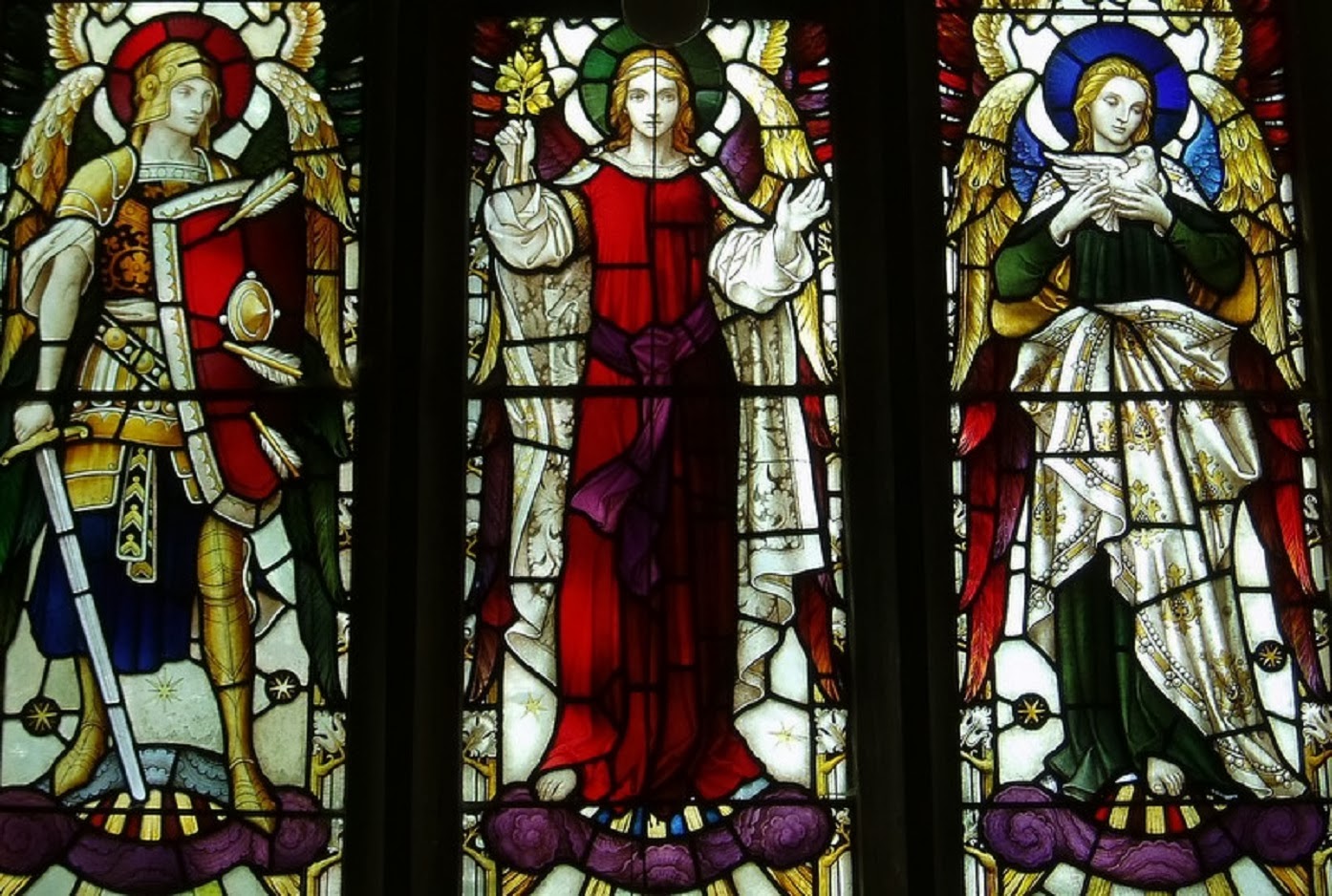 Los ángeles nos defienden de Satanás que quiere destruir al hombre, dice el Papa