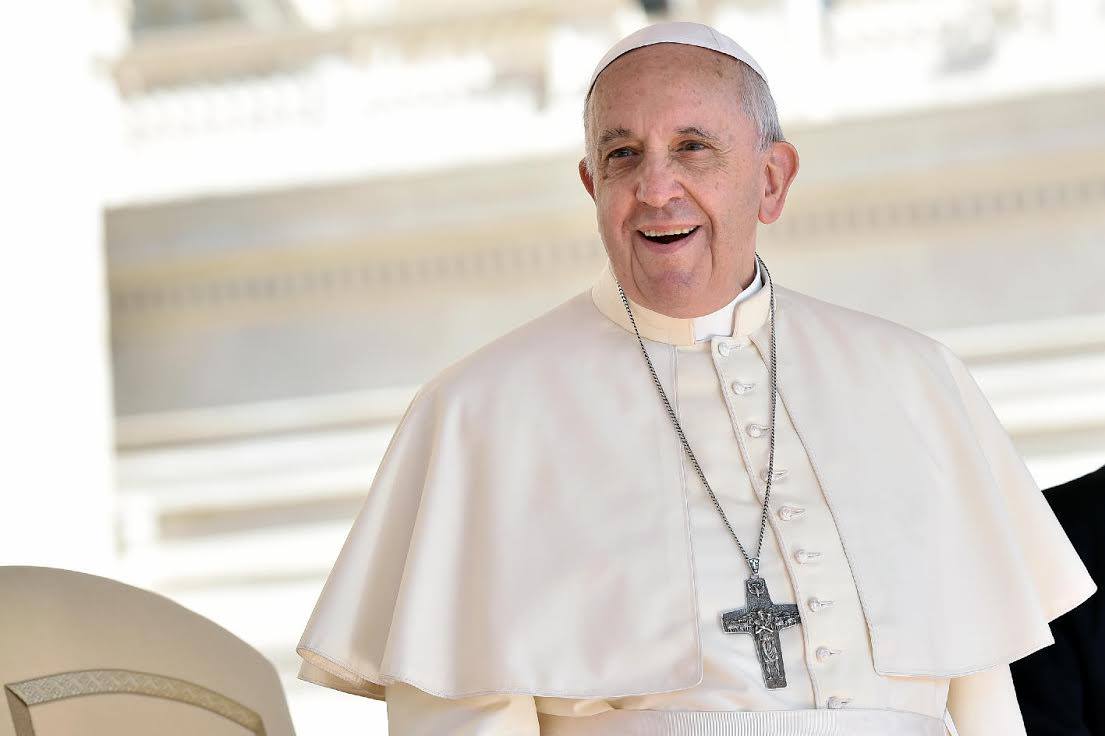 'Es necesario restituir el honor social a la fidelidad del amor': Papa Francisco