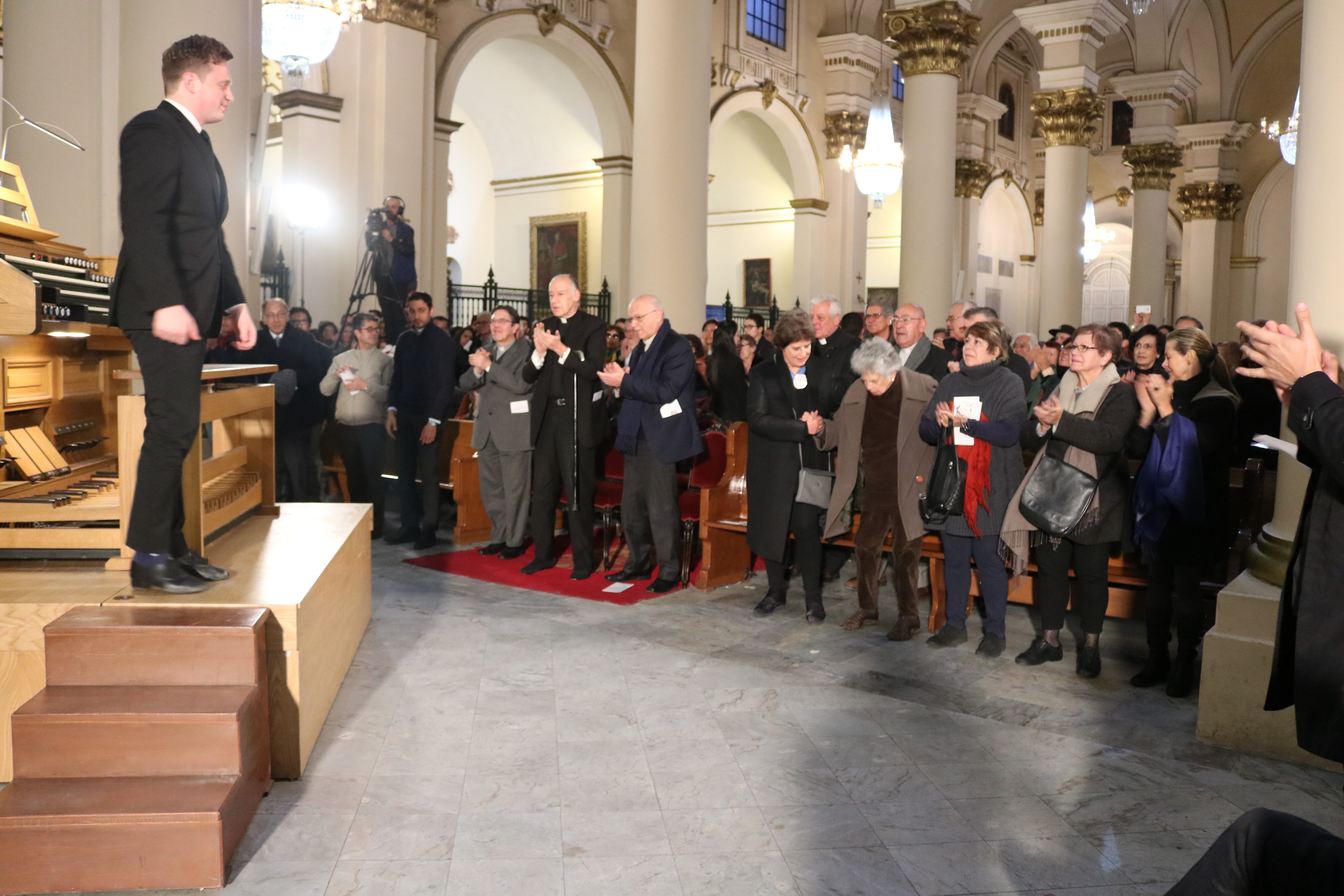Bach llena de nuevo la Catedral bogotana