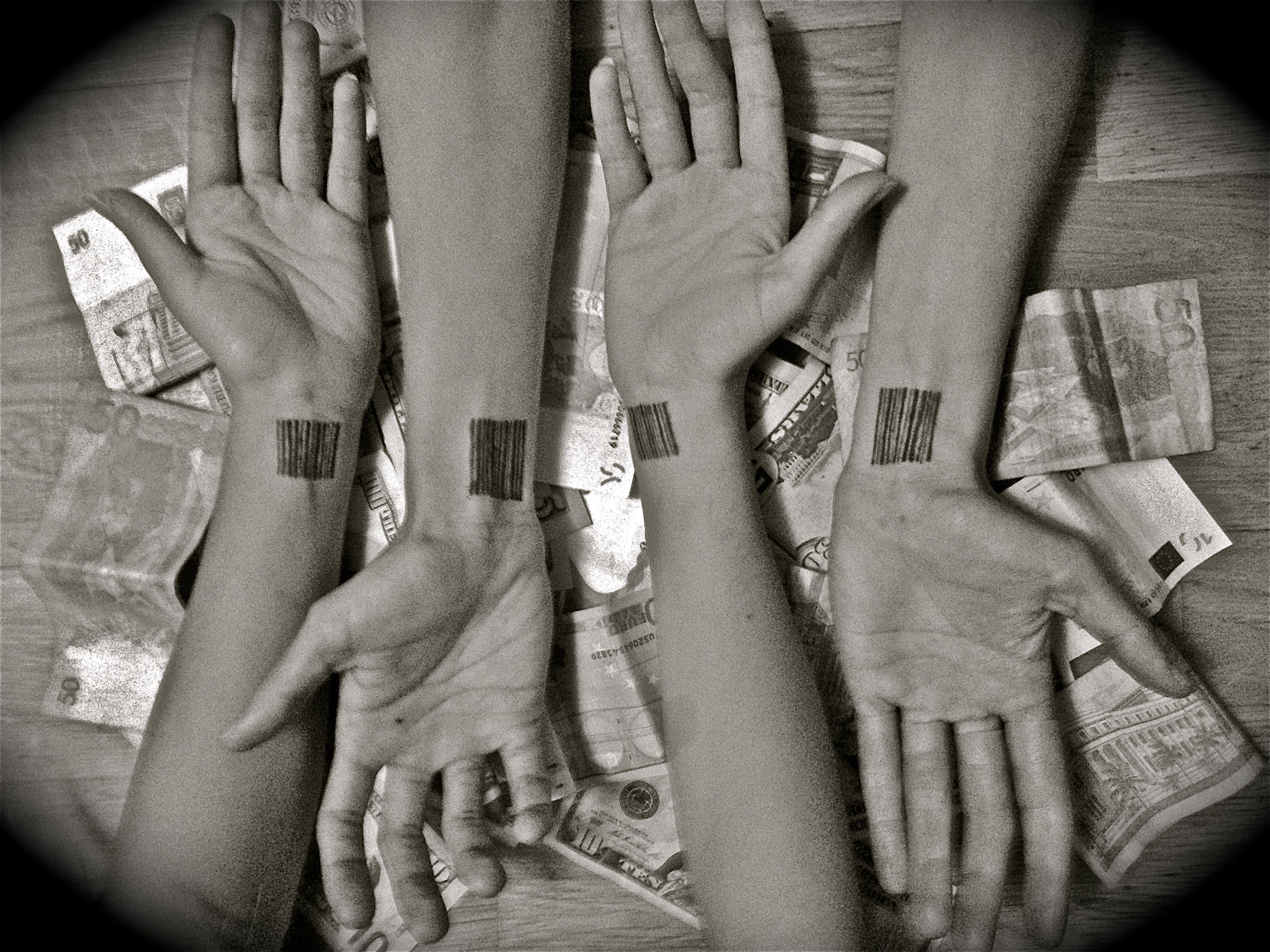 El diablo entra por los bolsillos. Es la puerta de la corrupción