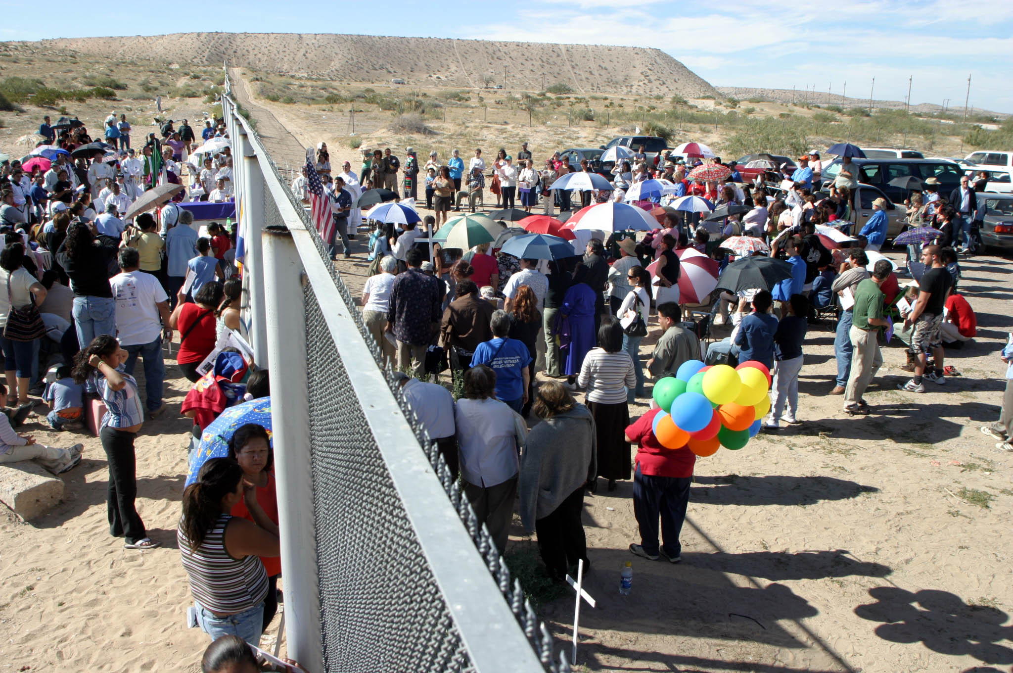 El papa, solidario con los migrantes, visitará las fronteras norte y sur mexicanas