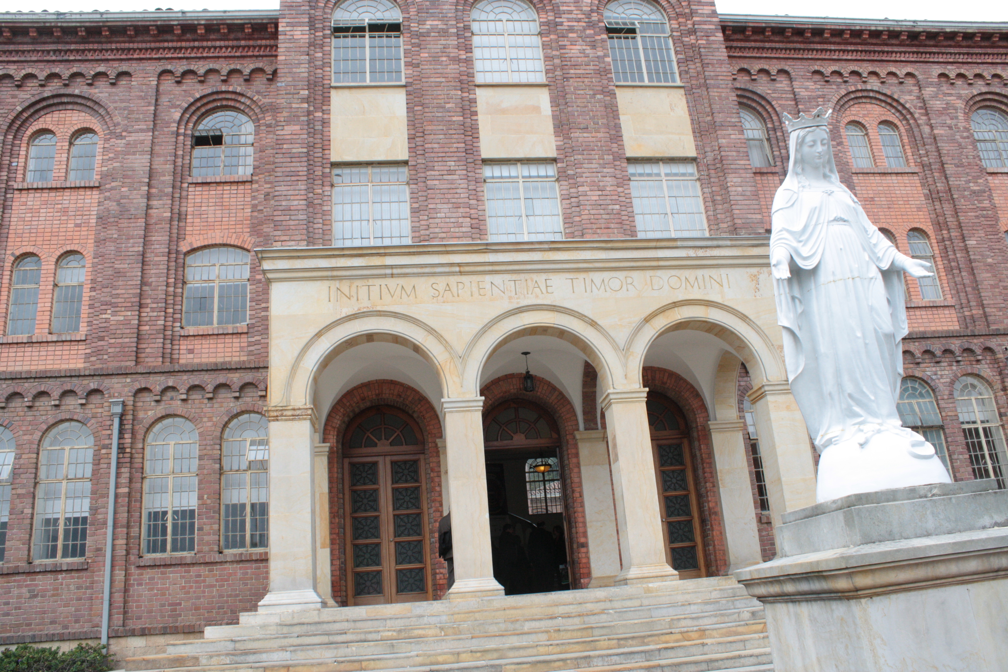 “Ser discípulo significa también amar al mundo” cardenal Rubén Salazar Gómez, arzobispo de Bogotá.