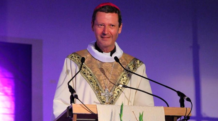 De protestante a obispo recién ordenado en Francia