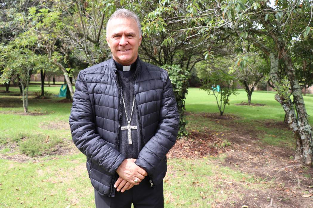 Iglesia en Bogotá emprende salida misionera, sembrando la esperanza