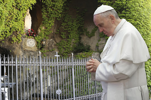 Papa Francisco y la Virgen María