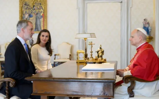 El Papa y los Reyes conversan a solas durante 50 minutos en la antesala del viaje a España