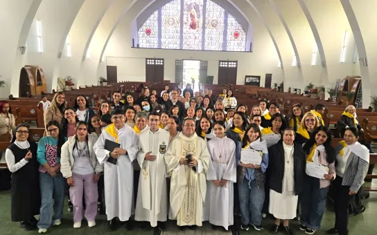 Escuela de fe, comunión y misión para los niños, adolescentes y sus familias