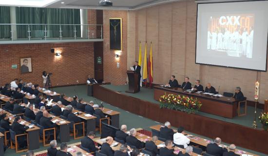 Obispos y presbíteros, en escucha fraterna