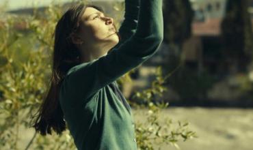 Película ¿Qué vemos cuando miramos al cielo?