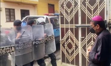 Sandinismo aplasta a la Iglesia