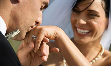 El papa Francisco pide un permanente compromiso en el matrimonio