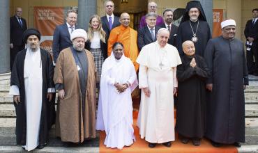 Haga amigos, no importa si son de otra religión