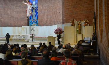 La organista Mar Vaqué llenó Cristo Rey y emocionó a los asistentes
