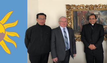 Representantes de Organización Ayuda Misionera Internacional presentan su trabajo al CELAM