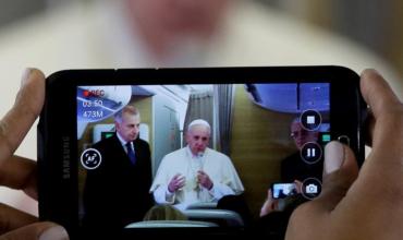 El Vaticano debe comunicar como testigo de Cristo