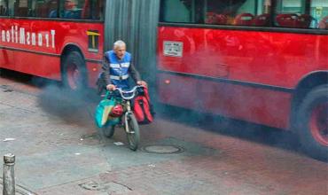 https://arquimedia.s3.amazonaws.com/2/editorial/transmilenio-polucion-buses-procuraduria-salud-oms-1jpg.jpg