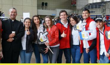 Jóvenes en la recta final para recibir al Papa
