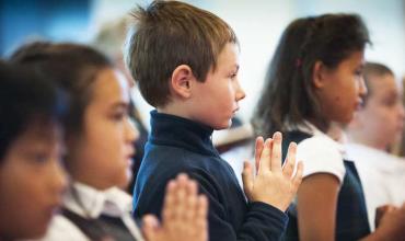 Consejos para ir a Misa con los hijos y enseñarles su gran valor