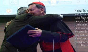 Abrazo que reafirma la intención de Nostra Aetate