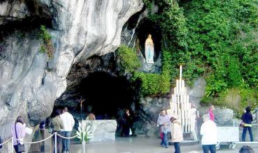 Nuestra Señora de Lourdes, la Madre de los enfermos