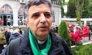 El arzobispo Dominique Lebrun, de la arquidiócesis de Rouen: “La Iglesia católica no puede tomar otras armas sino las de la oración y la fraternidad entre los hombres”