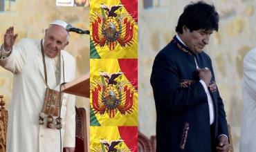 Papa Francisco en su llegada a Bolivia