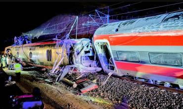 El papa León XIV reza por las víctimas del accidente de tren en España