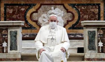 Audiencia papal con mascarilla