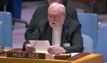 Que una paz justa y duradera ponga fin a la trágica guerra en Ucrania: monseñor Gallagher