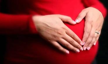 En Colombia entregan firmas para promover un referendo que proteja a los no nacidos del aborto