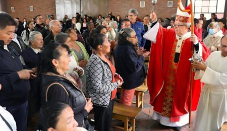 Esperanza, gratitud y cercanía con quienes custodian la memoria, la fe y la historia de las familias