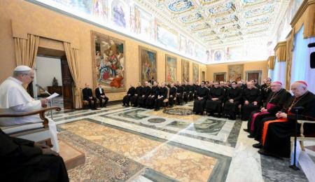 En la vida religiosa la autoridad es servicio, no dominio: papa León XIV