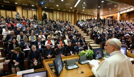 El papa León XIV afirma que la acogida de “opiniones diversas” es clave para mantener la comunión eclesial