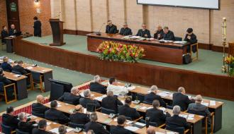 Escuchar al país para formar a los futuros sacerdotes