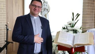 El padre Pedro Nel Cancino asume la coordinación de la Animación Bíblica