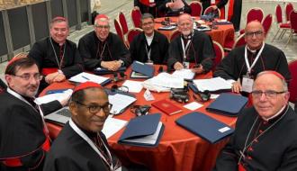 Sean “testigos intrépidos de Cristo”: León XIV a los cardenales al cierre del consistorio